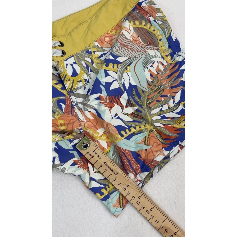 Patagonia Wavefarer Board Shorts Women's  2 Coral Floral Surf Swim Gorpcore 4
